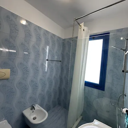Hotel Zverneci ホテル