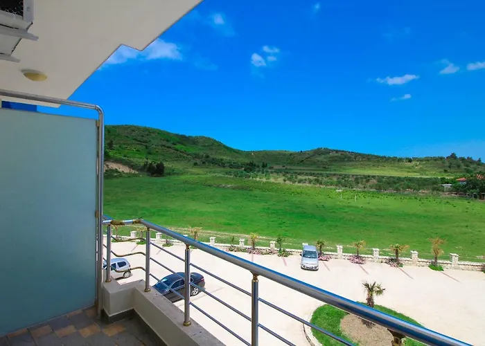 Hotel Zverneci מלון